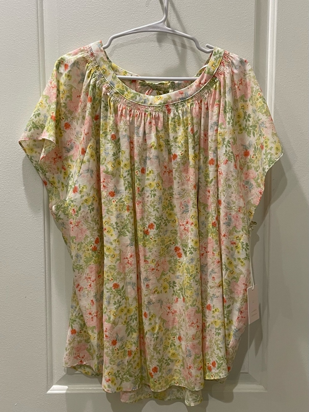 NEW…LC Lauren Conrad Plus Size Tie Back Floral Sleeved Top - Picture 2 of 3